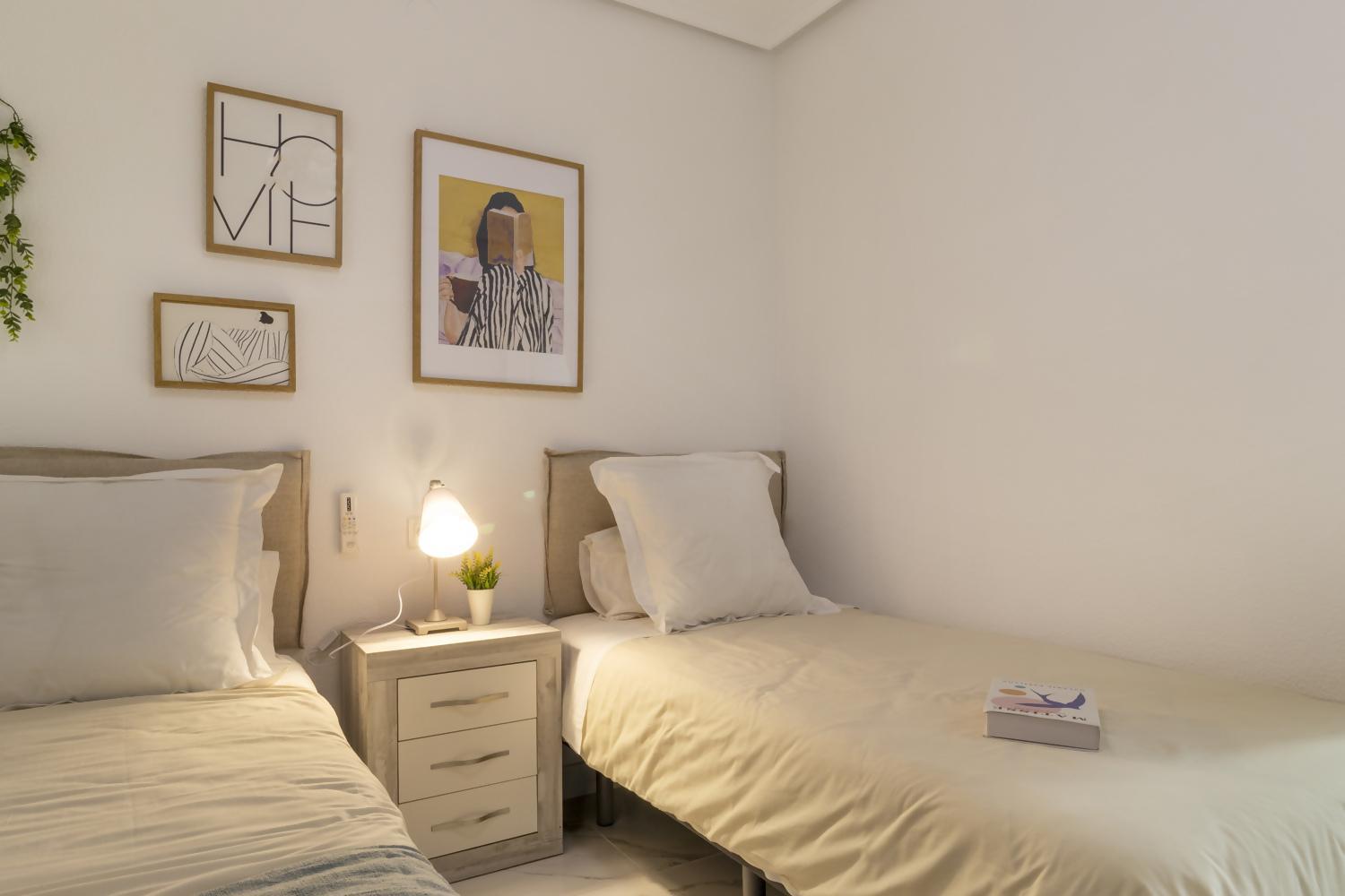 Apartamento Pink Azure Torrevieja Kültér fotó