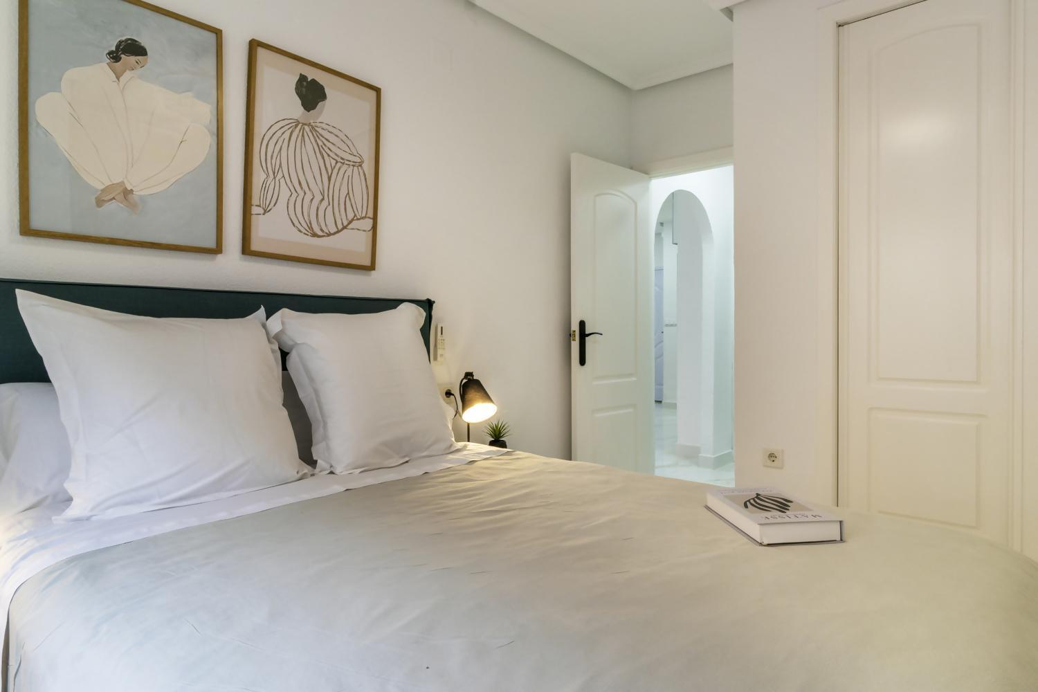 Apartamento Pink Azure Torrevieja Kültér fotó